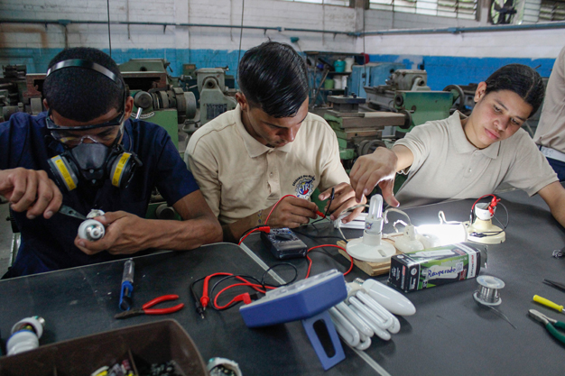 diseño curricular - Liceos técnicos en Venezuela