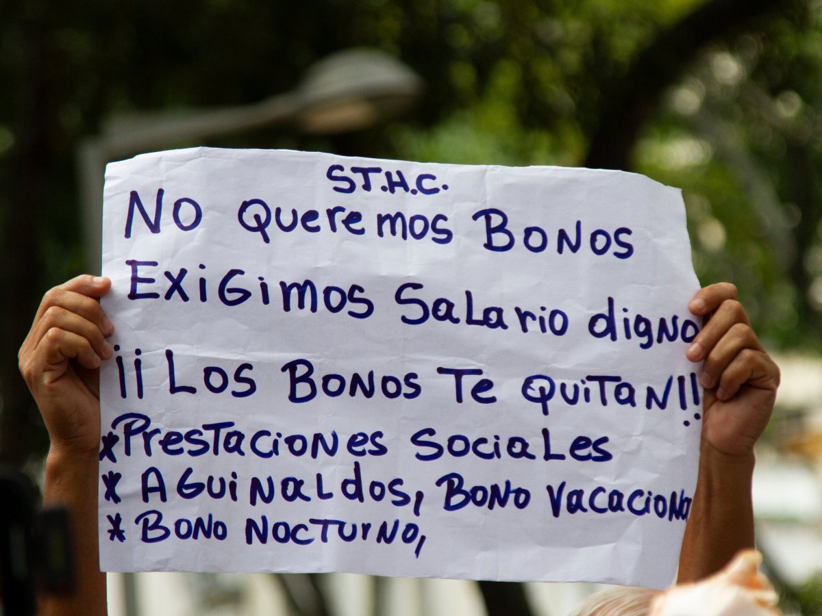 Activista Luis Cano: “Hay que aumentar los salarios y rescatar el Seguro Social”