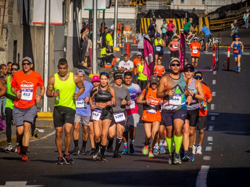 Nueva medalla del Maratón CAF 2025 quiere rendir homenaje al esfuerzo de los corredores