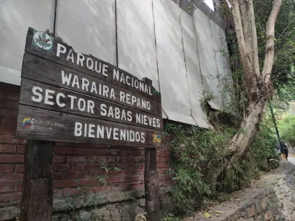 Marcas en laderas del Waraira Repano son deslizamientos que no comprometen la montaña