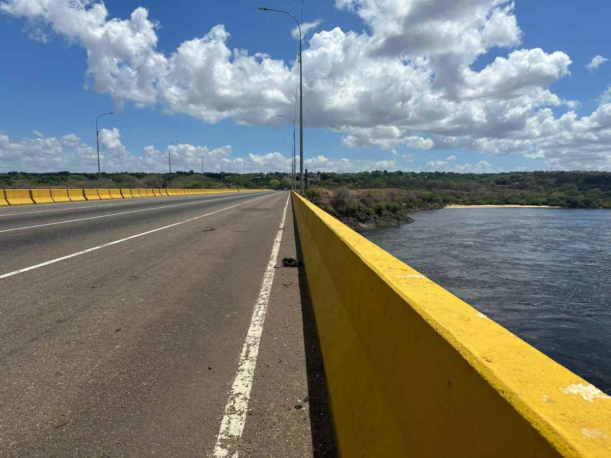Puentes en Ciudad Guayana: ¿Por qué no todos incluyen barandas y paso peatonal?