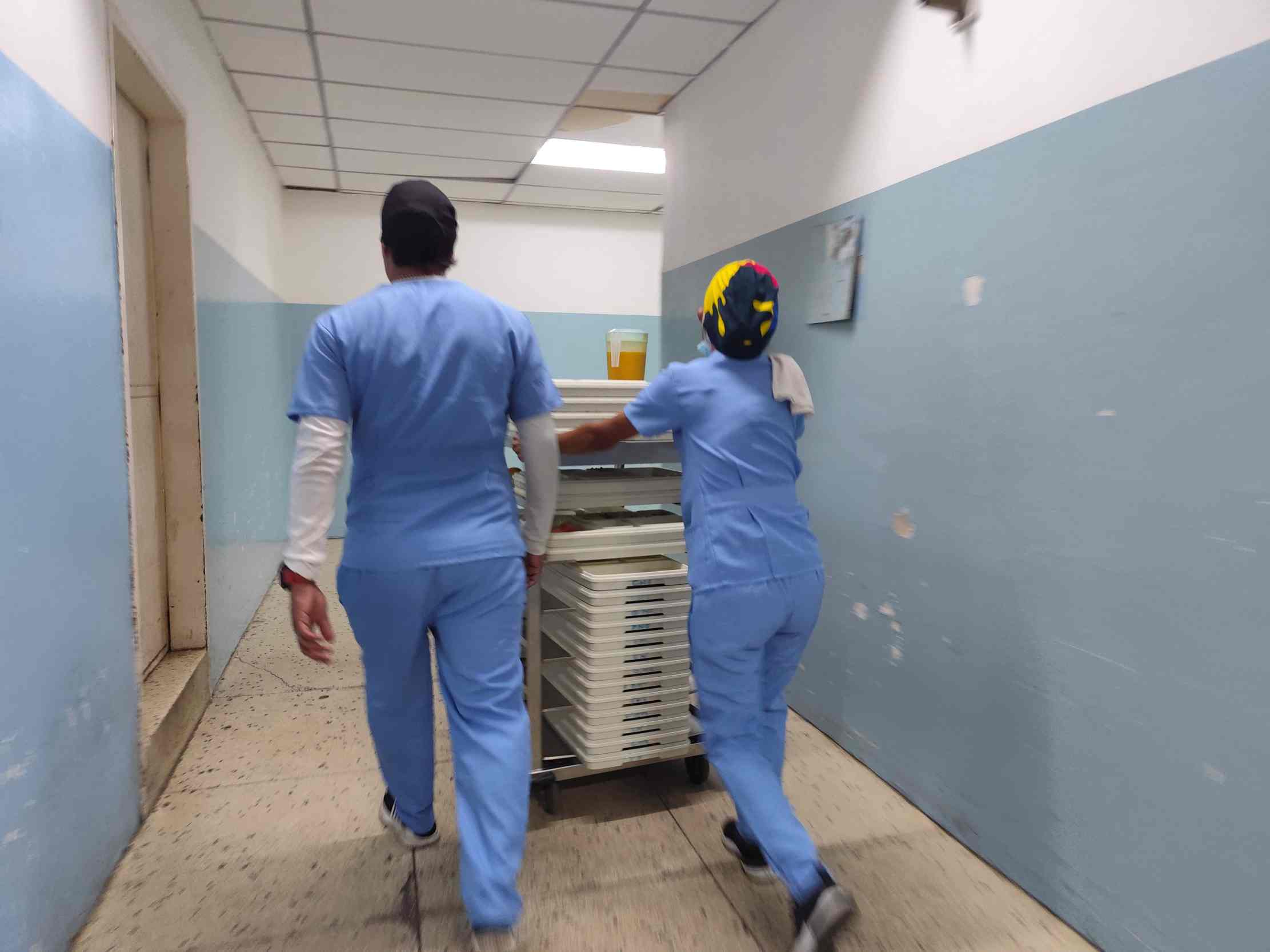 médicos, hospitales 