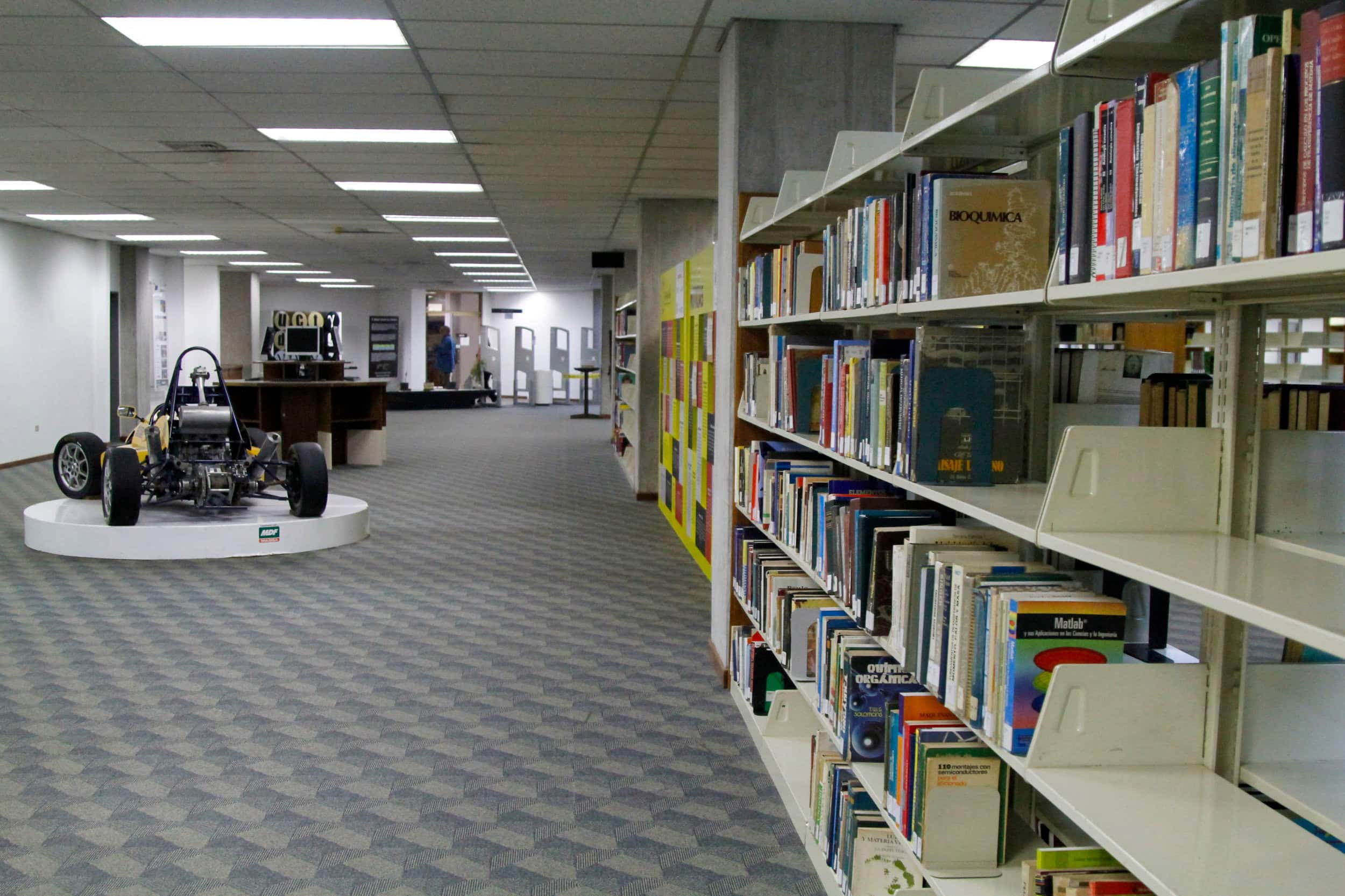 universidad, simón bolívar, abandono, biblioteca