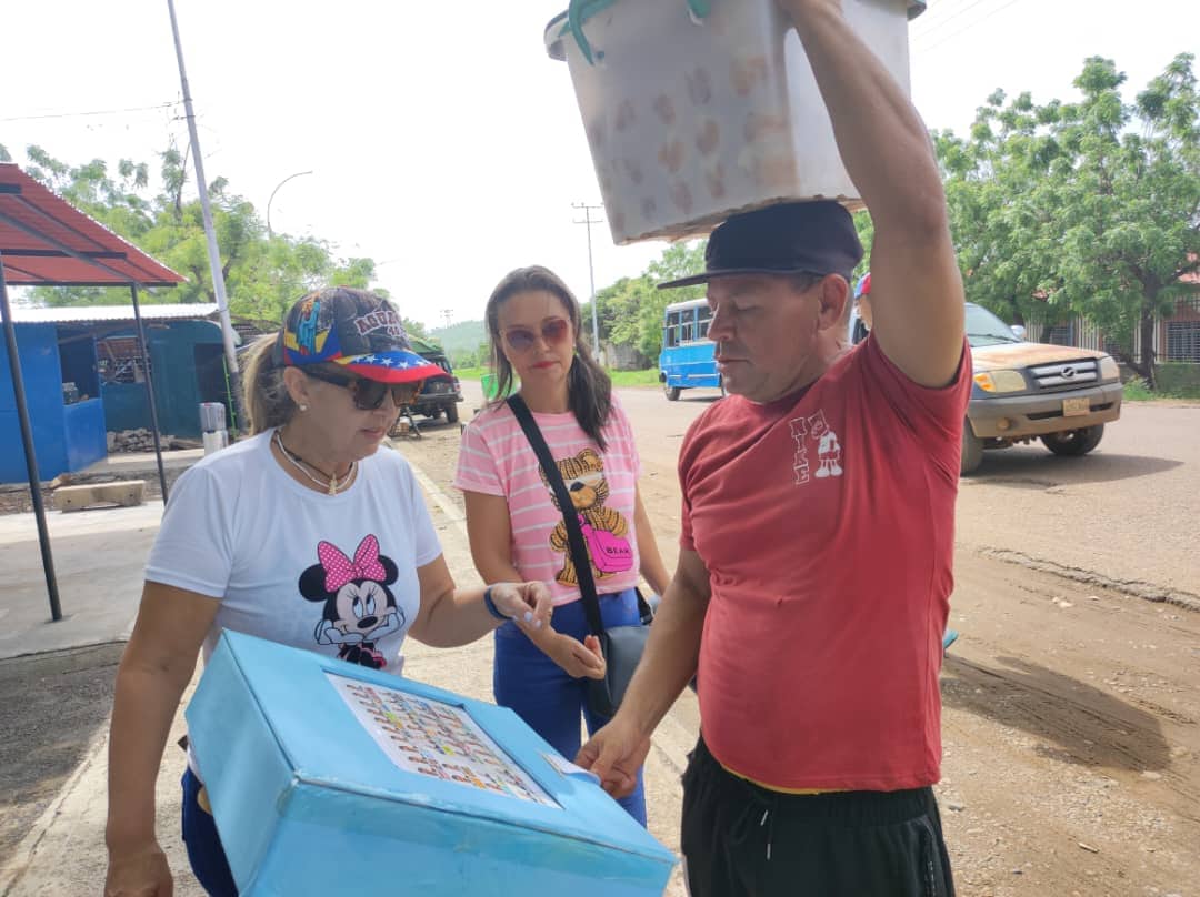 Entre ciudadanos se motivan a votar el 28J