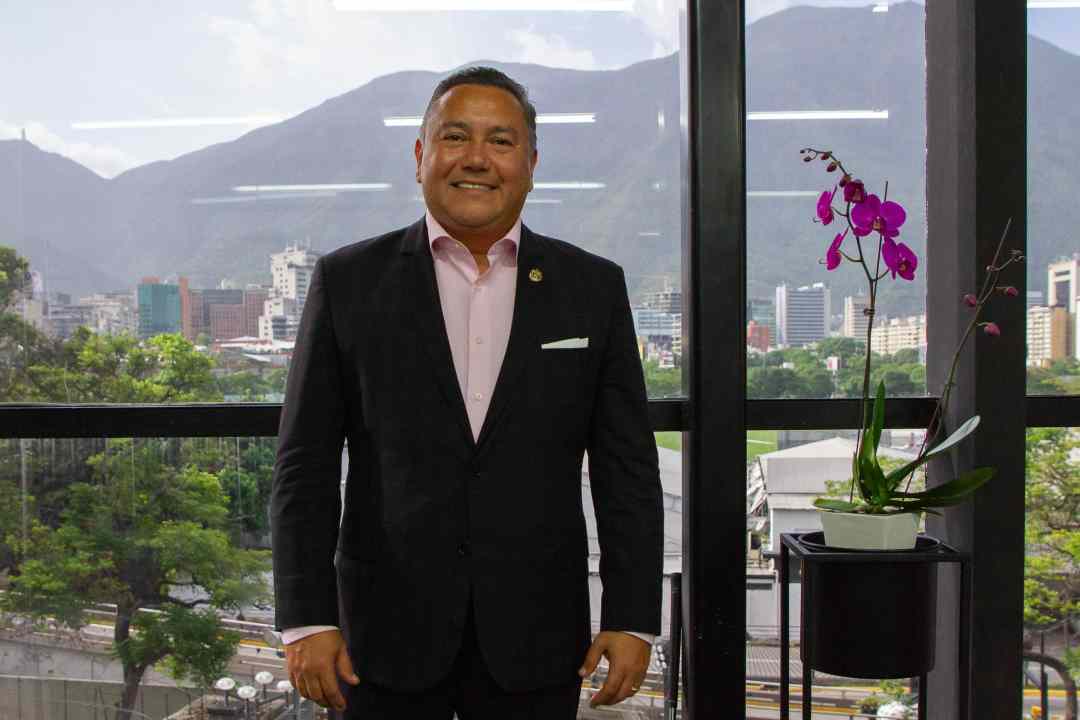 Javier Bertucci, político, candidato, presidenciales