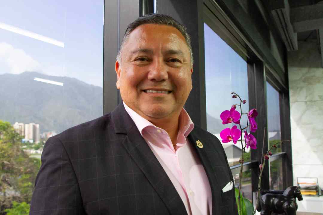 Javier Bertucci, político, candidato, presidenciales