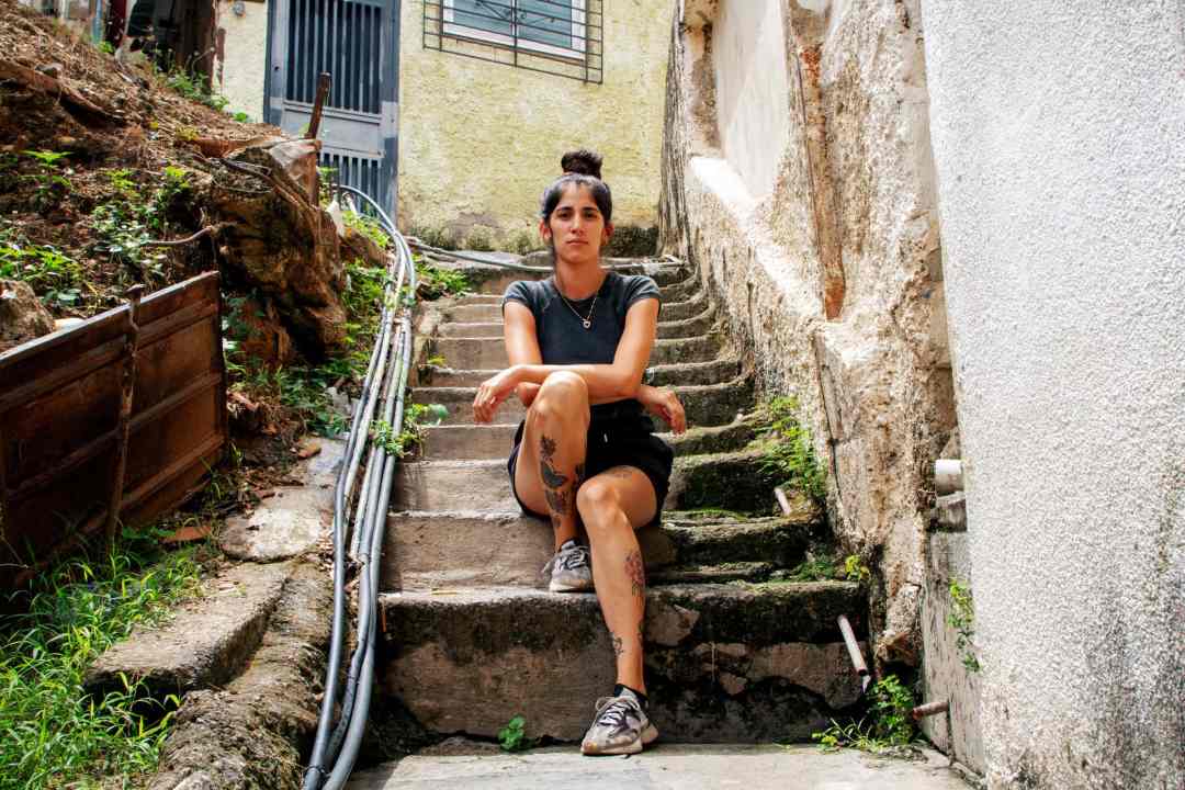 Cota 905, Mi convive, Cementerio, Saray