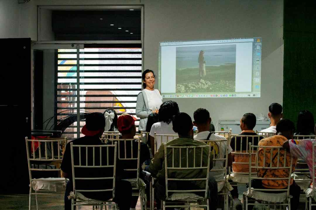 Cota 905, Mi convive, Cementerio, Sin luz, corpoelec, luz, barrio, caracas, curso