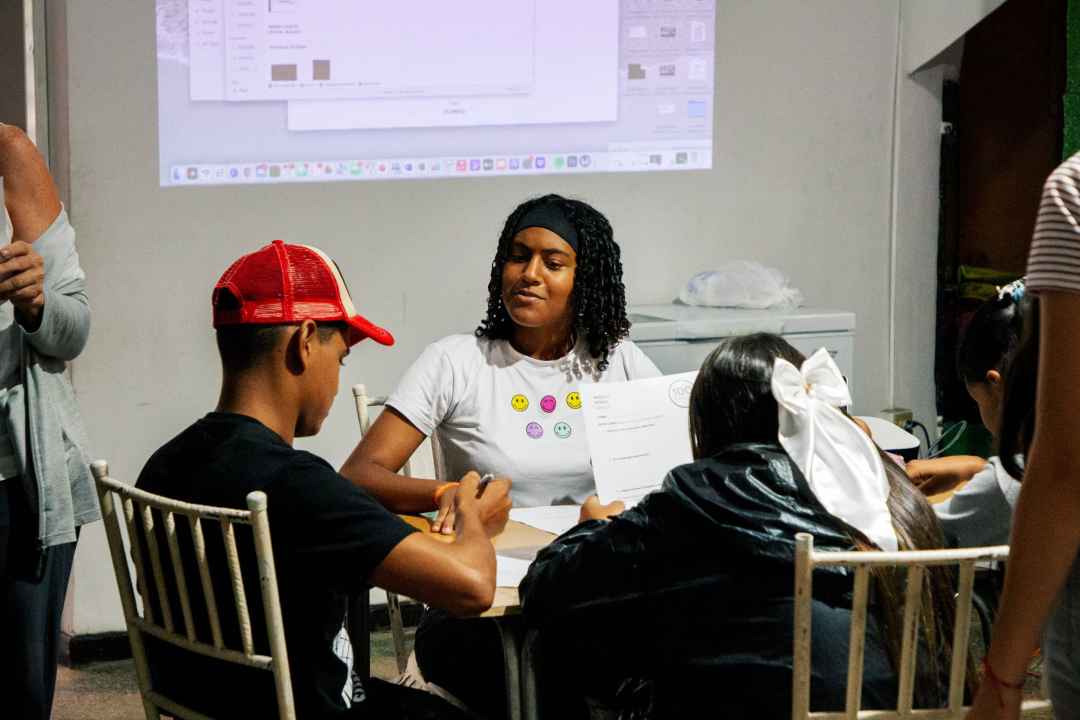 Cota 905, Mi convive, San Agustín