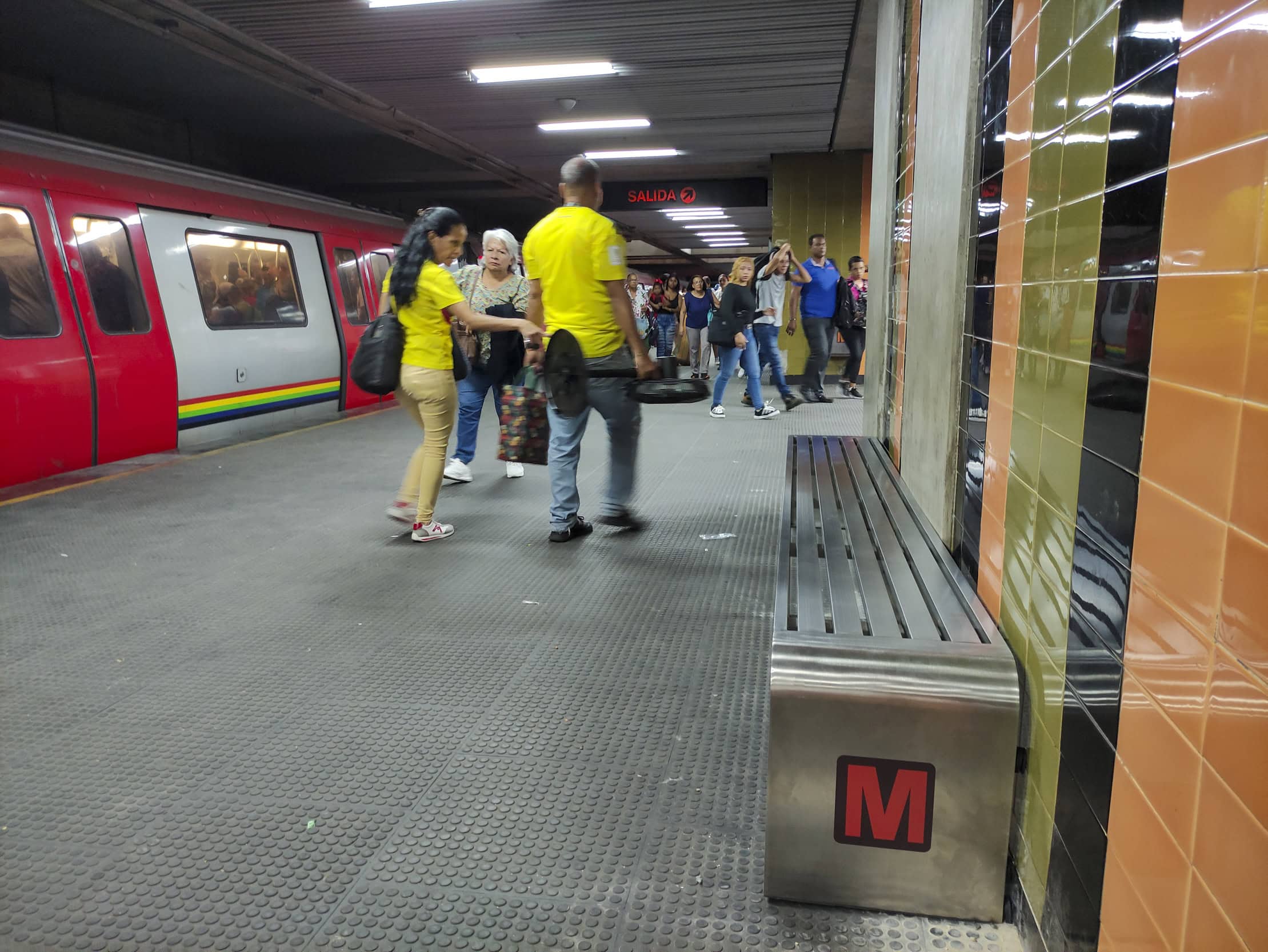 Asientos, metro de caracas, estación, personas, pasaje
