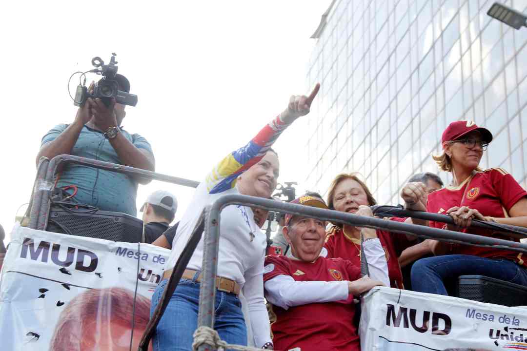 Edmundo, candidato, presidenciales, Maria Corina Machado, MCM, opositora, política, partido, Unidad, personas, caravana