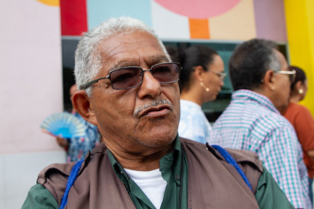 Joel Awin, conductor de la línea Casalta-Chacaíto, encuesta sobre las elecciones