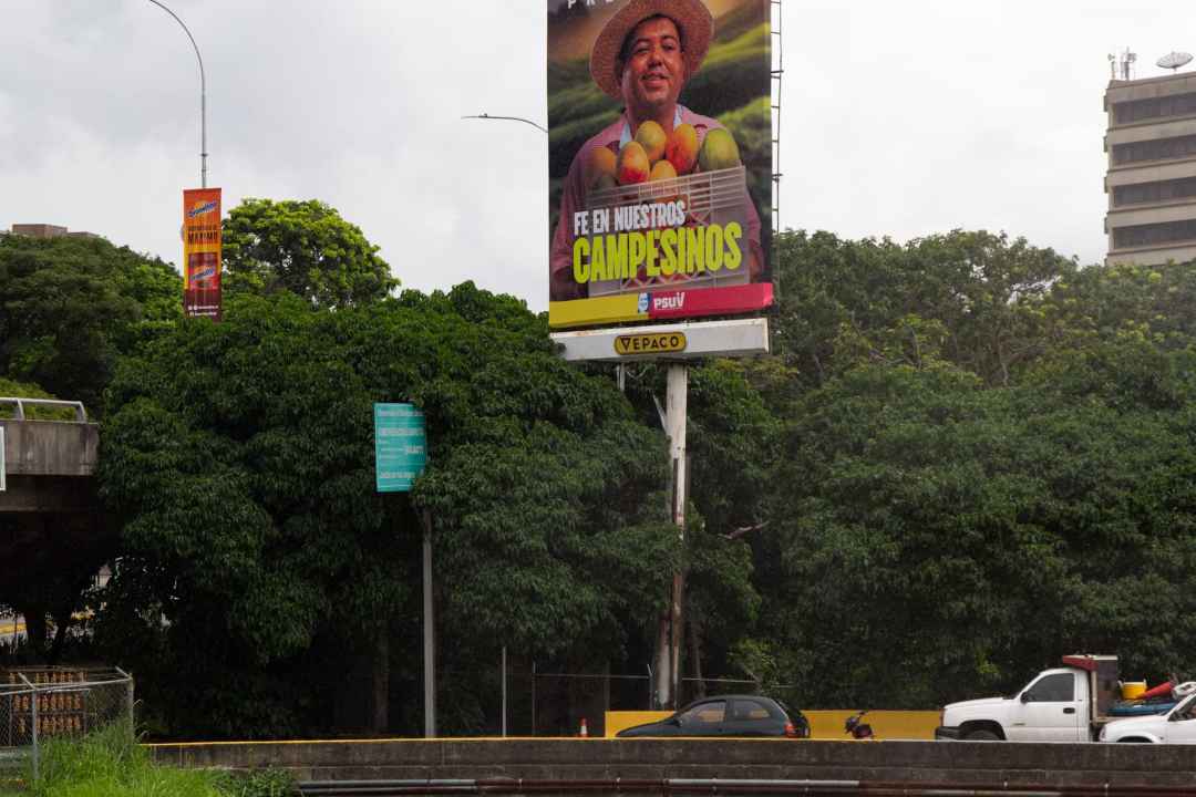 Propaganda electoral, oficialismo, Maduro, canonizacion,