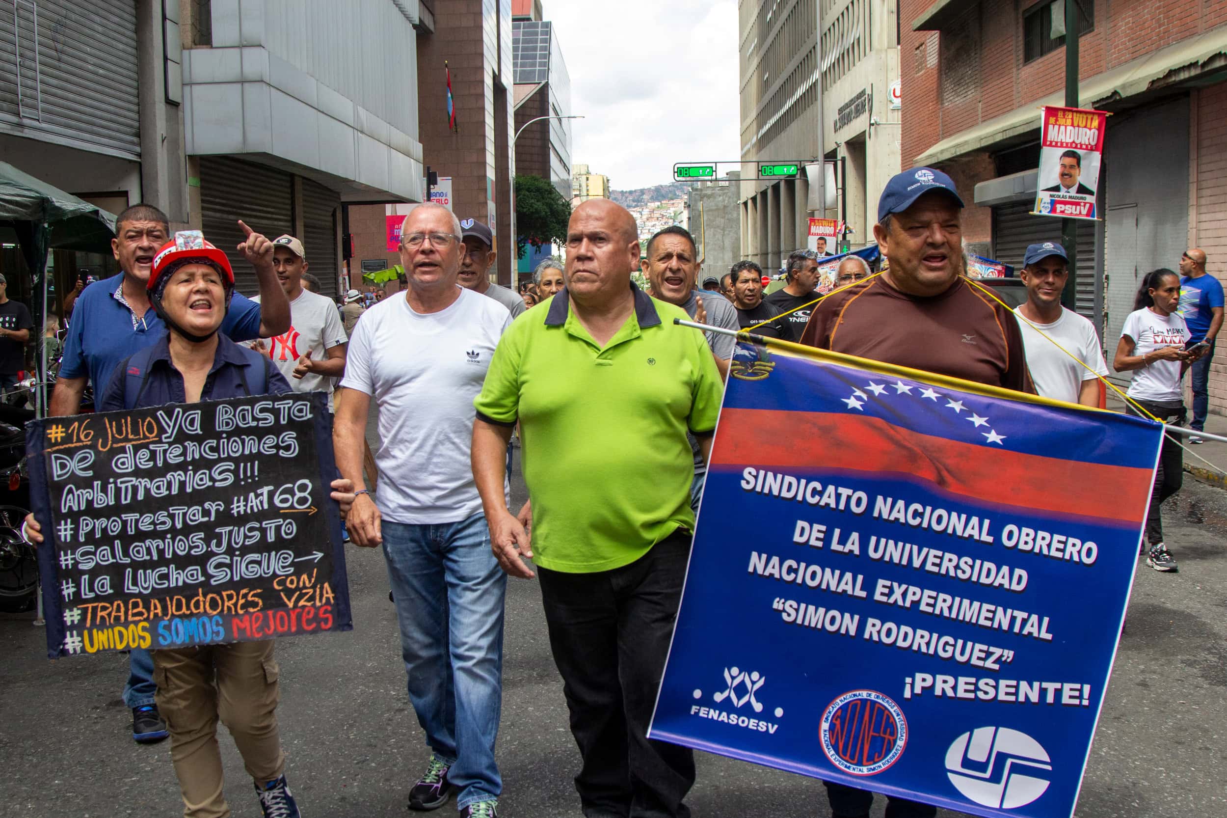 protesta, jubilados, trabajadores, personas, educadores, universitarios, fideicomiso