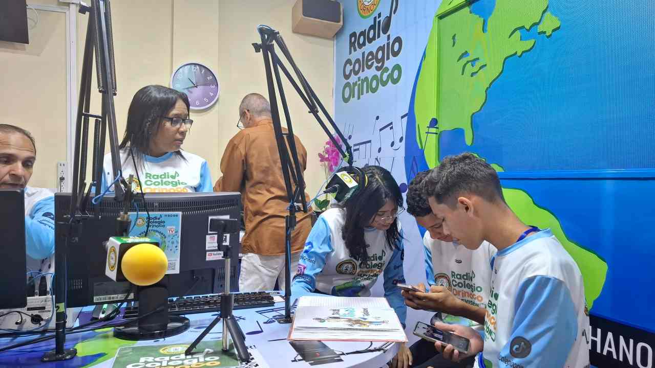 Radio Colegio Orinoco: Una radio de estudiantes para estudiantes