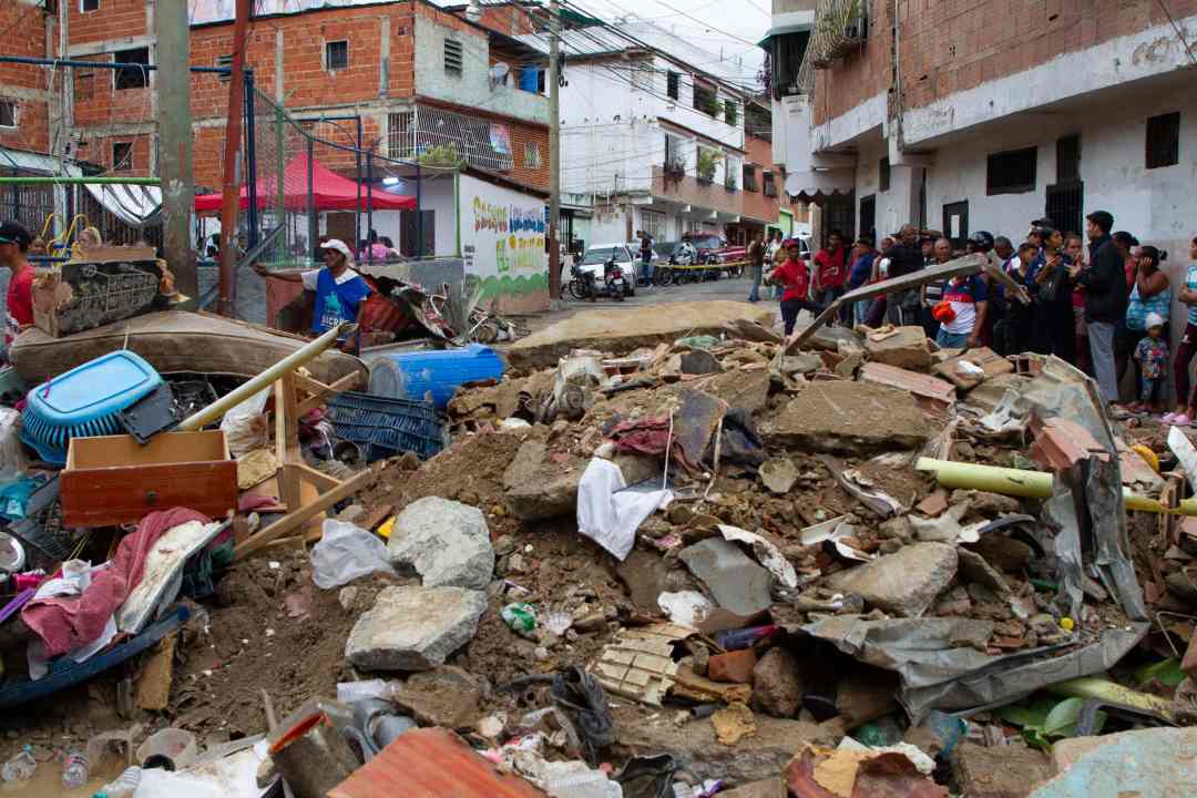 11 fallecidos por explosión de bombona en el barrio Unión de Petare