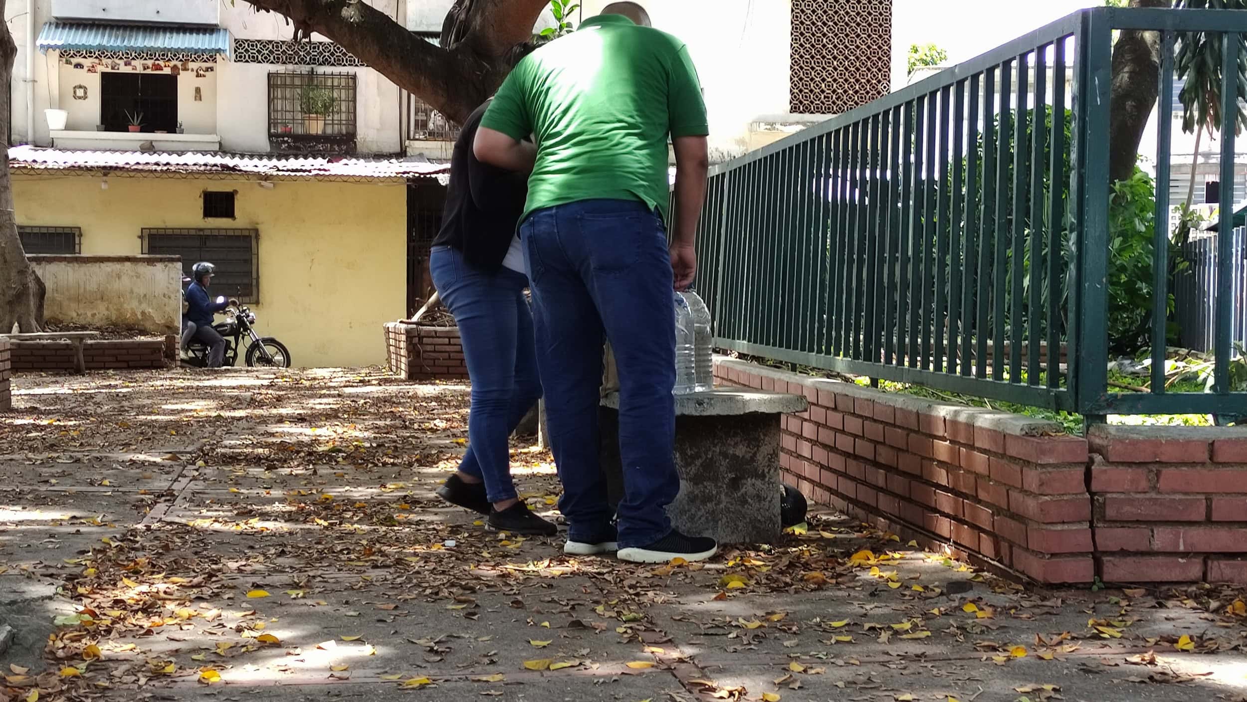 Centro de atención adolescente, Coche