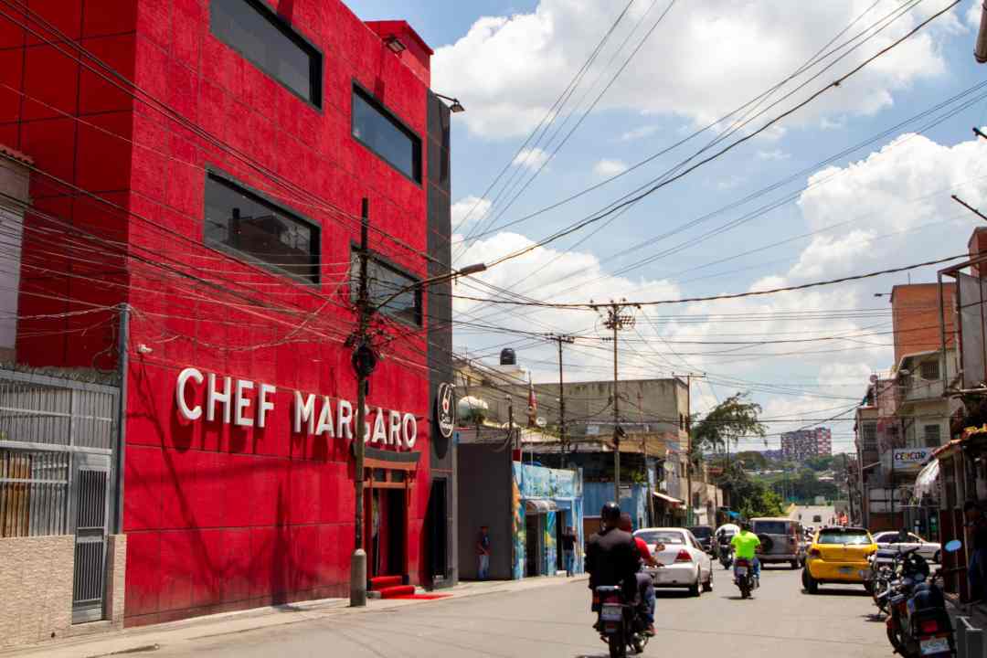 Apertura de grandes franquicias y medianas empresas son la nueva sensación entre vecinos de Catia