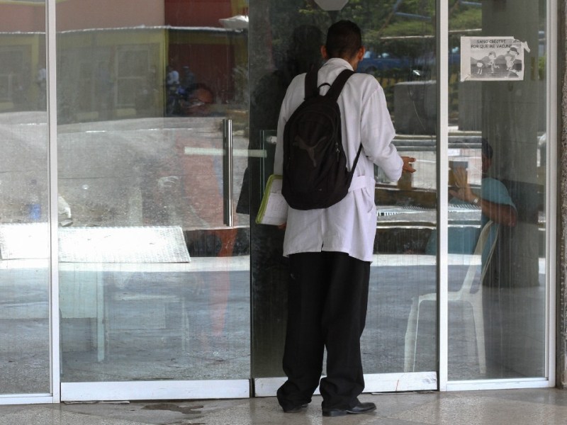 En Maracaibo no hay suficientes enfermeras  para cubrir guardias en los hospitales