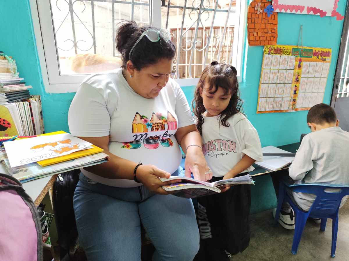 Yolicet, casa, educación, niños