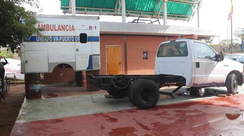 Bomberos voluntarios de la Unexpo recurren a una carrera solidaria para recuperar ambulancia 