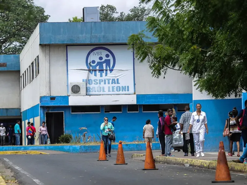 Intoxicación en escuela de Delta Amacuro preocupa a madres y padres de otras instituciones
