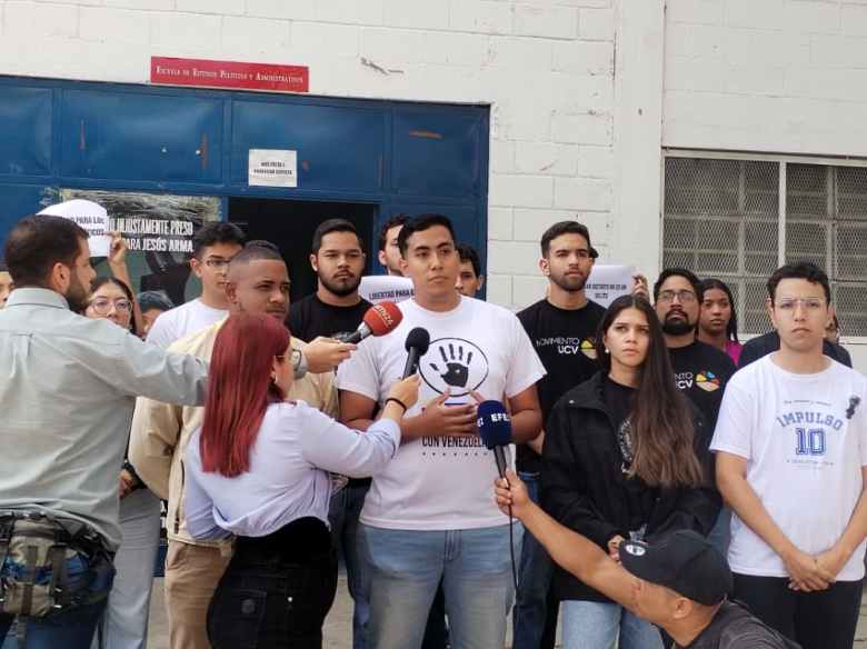 Estudiantes de la UCV exigen que se incluya a la academia en el diálogo nacional para la paz