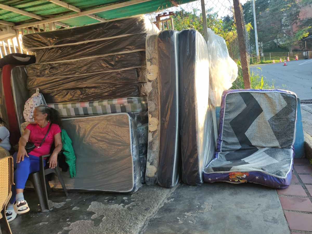 Familias de presos políticos siguen entre carpas y opacidad tras 15 días del anuncio de excarcelaciones