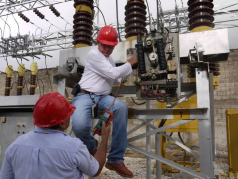 Alza en las tarifas eléctricas genera molestia entre usuarios residenciales y comerciales