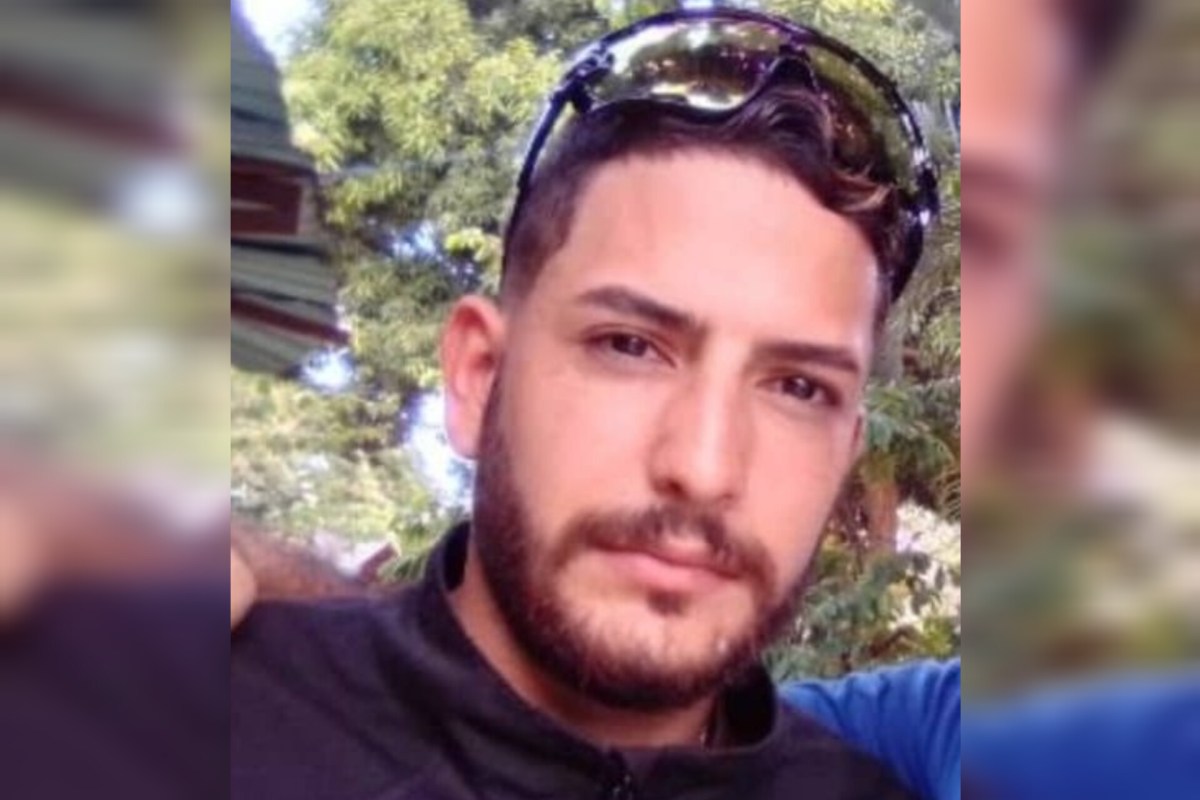 “Desde que se llevaron a mi hijo, yo también estoy presa”: madre del preso político Simón Chacón