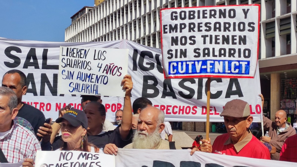 Trabajadores retomaron la calle para exigir al ministerio mejoras salariales