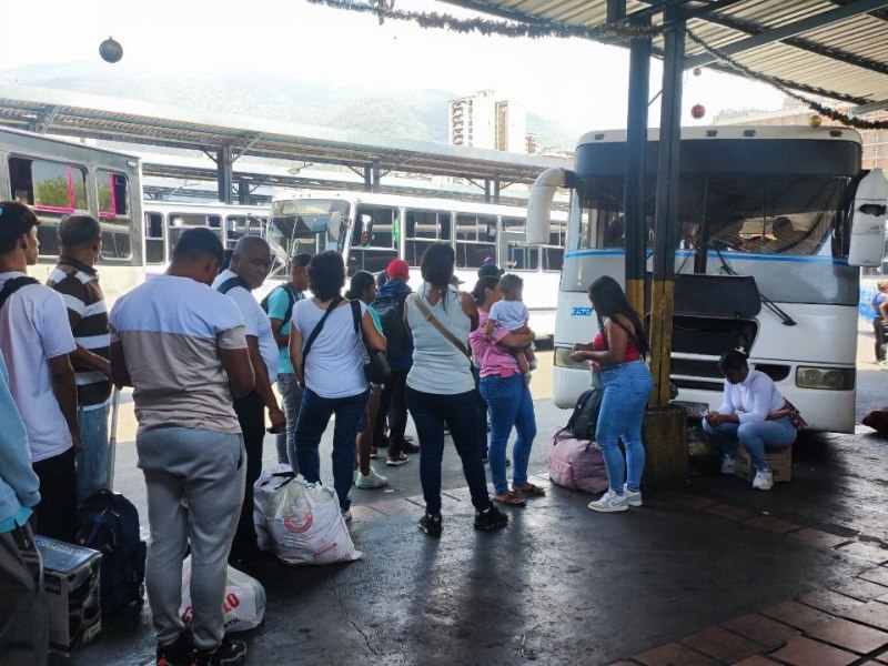 Conductores denuncian que cierre del terminal Nuevo Circo afectará a 40.000 personas