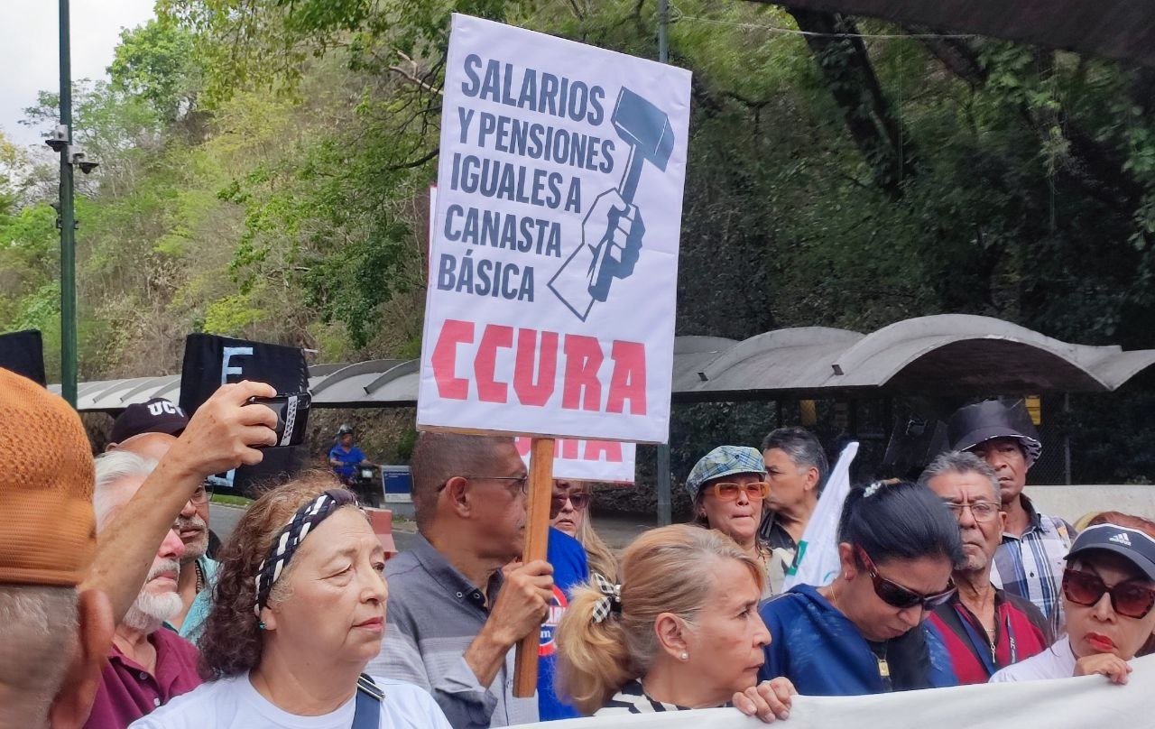 23 universidades acataron el llamado a paro nacional para exigir mejores sueldos