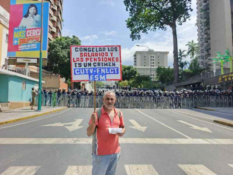 Una marcha a la vez, los trabajadores mantienen su lucha por salarios dignos y “reales”