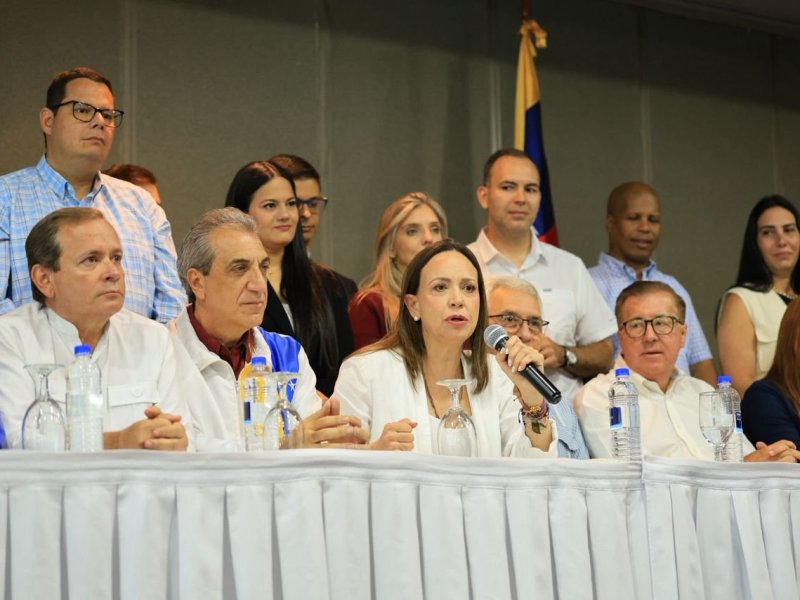 #EnClaves| Oposición fija hoja de ruta para negociar transición y “elecciones libres” con apoyo de EE. UU.