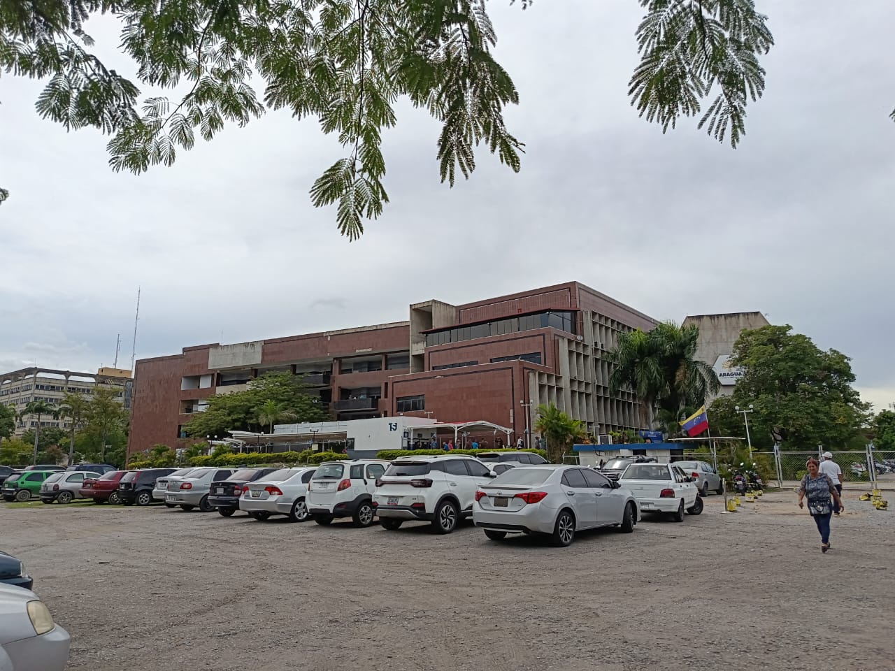 policía