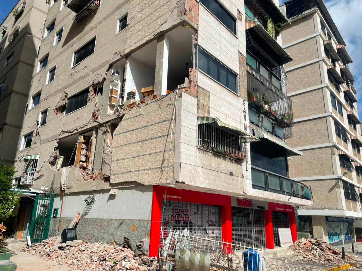 #EnClaves | Delcy Rodríguez anuncia nuevo fondo  para edificios afectados por el doble sismo