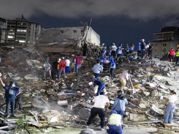 Se eleva a 589 la cifra de fallecidos por terremotos en Venezuela