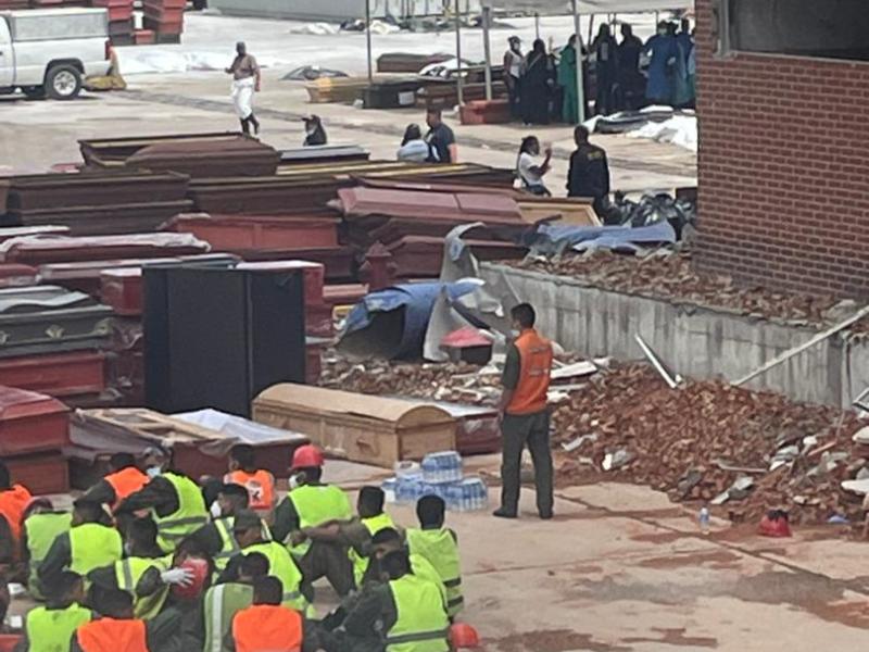 “Podría reconocer todos los cadáveres”: la peregrinación de los sobrevivientes en La Guaira