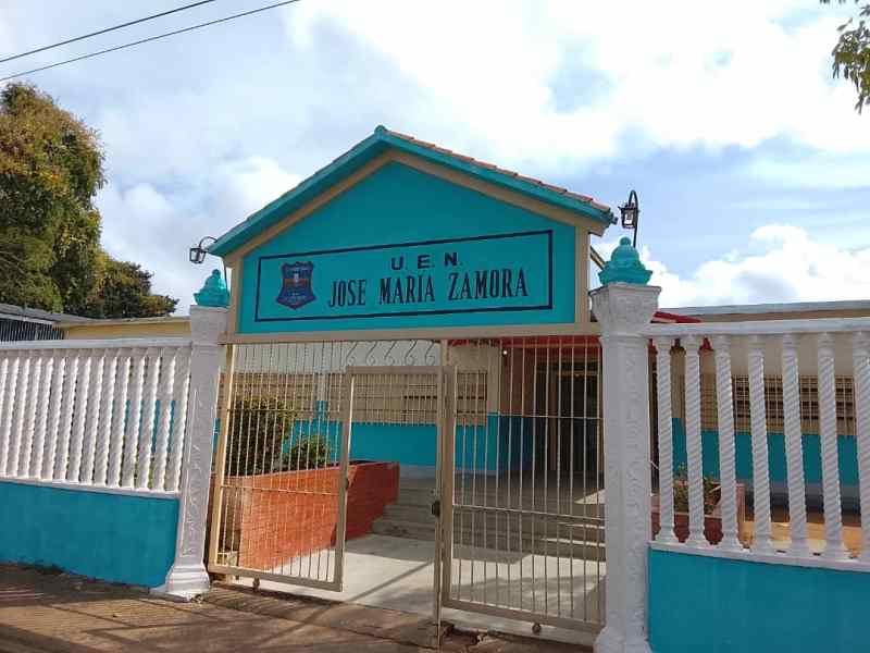 Colapso en escuela de San Félix pone en riesgo educación de más de 750 estudiantes