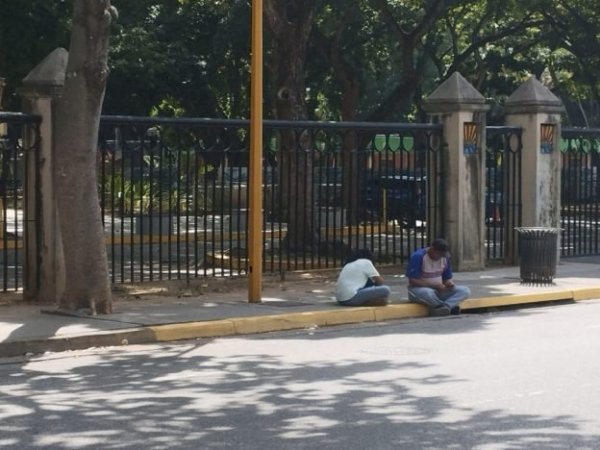 Cuatro años después de su reinauguración el parque Negra Hipólita se marchita por descuido