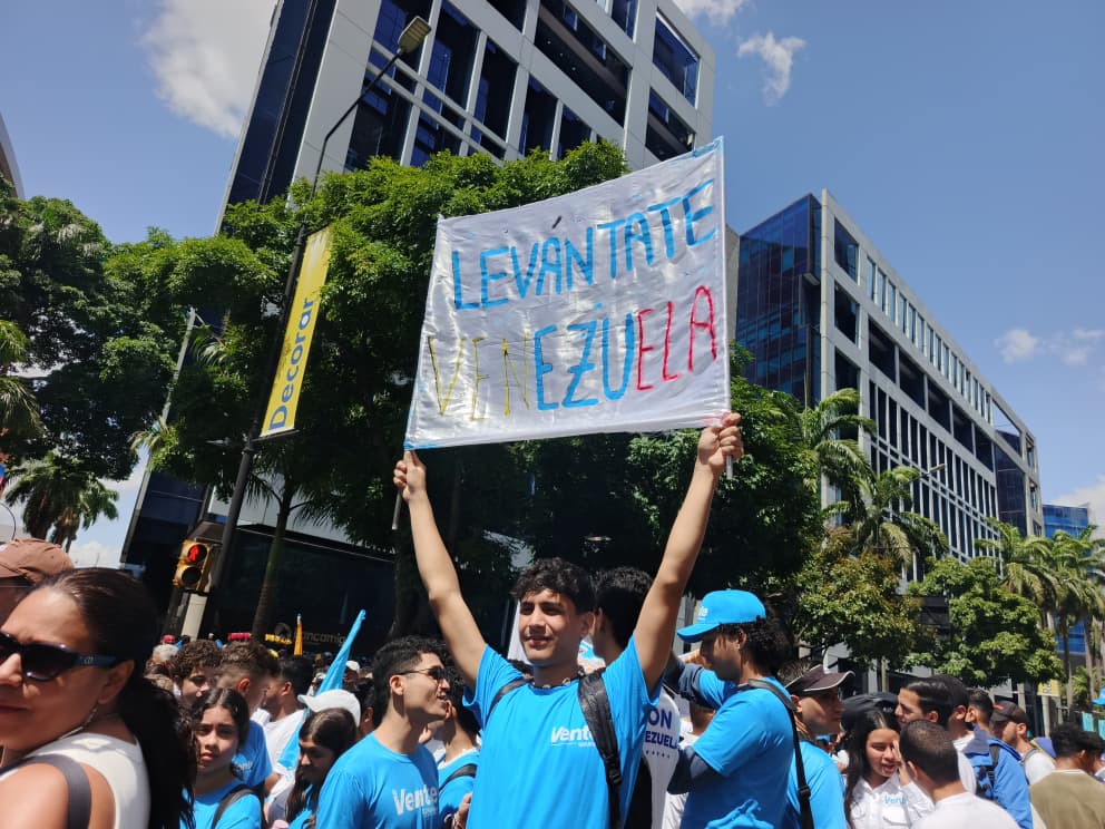 “Hasta el final” volvió a corearse en las calles a dos años de las elecciones presidenciales
