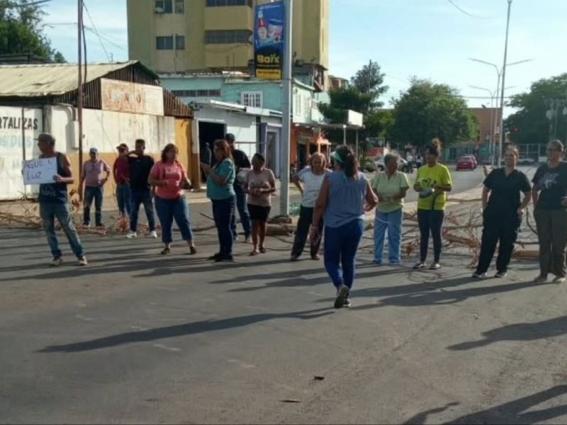 Las protestas por falta de agua y electricidad dejaron a Coro sin conexión terrestre por 48 horas